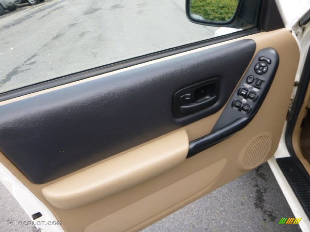 1999 Cherokee Sport 4x4 - Stone White / Camel photo #11