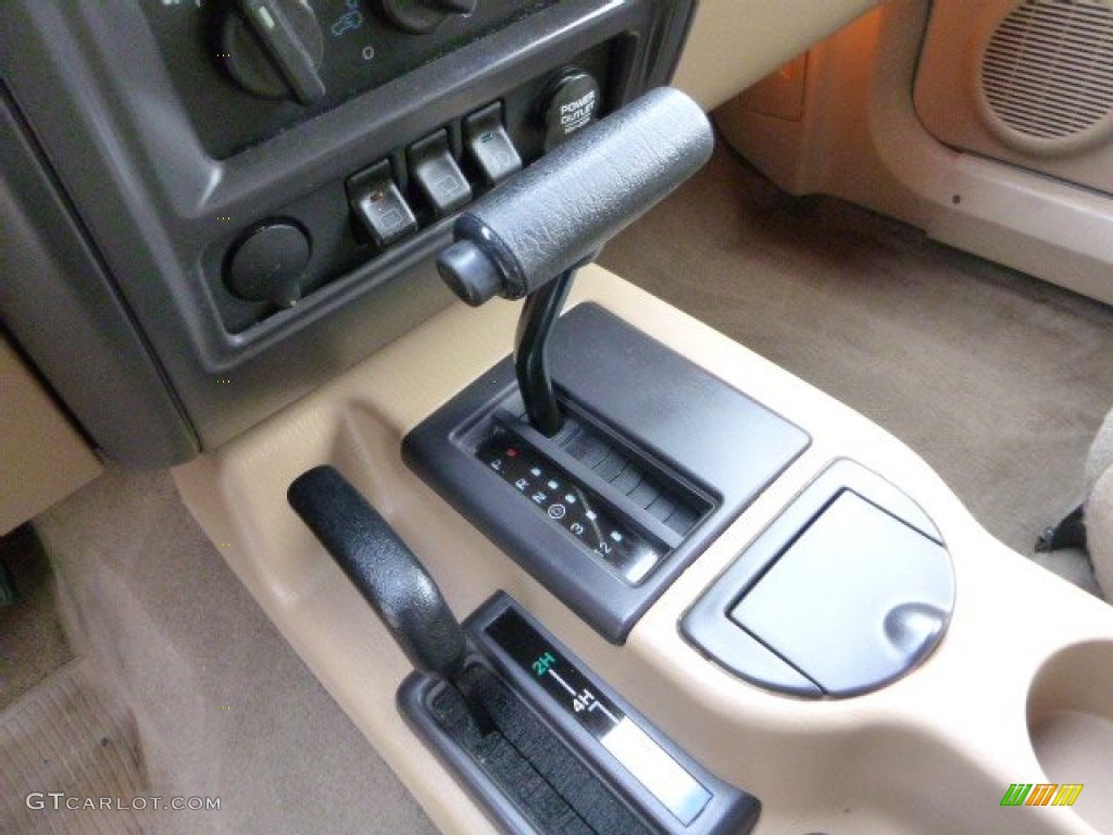 1999 Cherokee Sport 4x4 - Stone White / Camel photo #12
