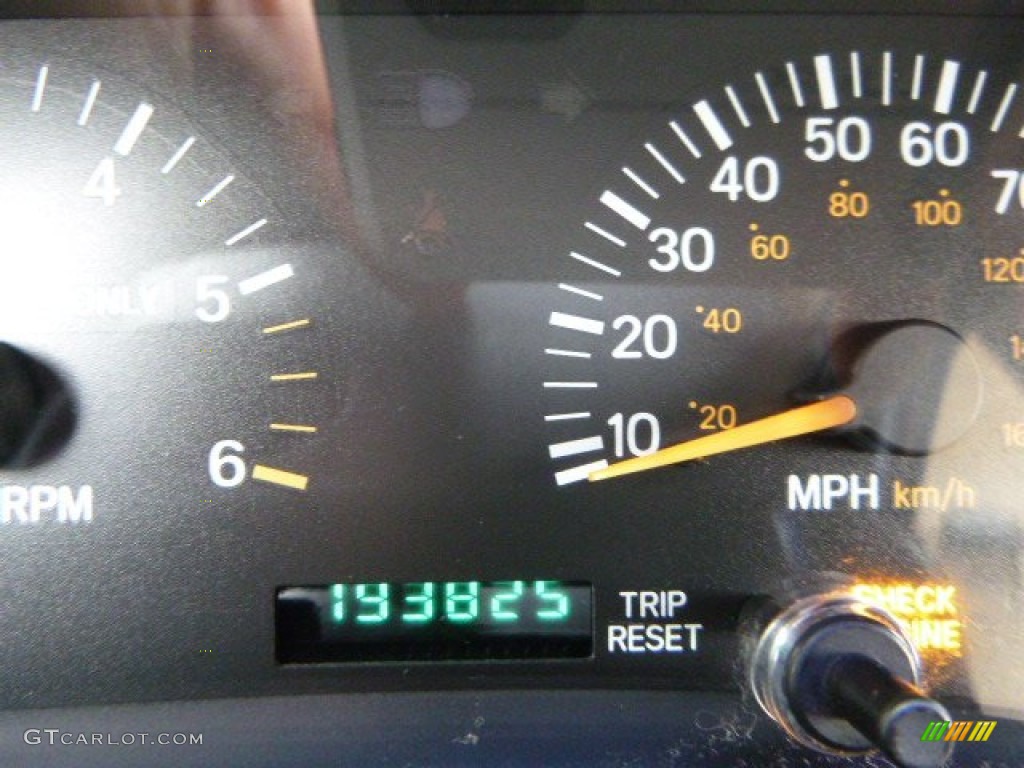 1999 Cherokee Sport 4x4 - Stone White / Camel photo #14