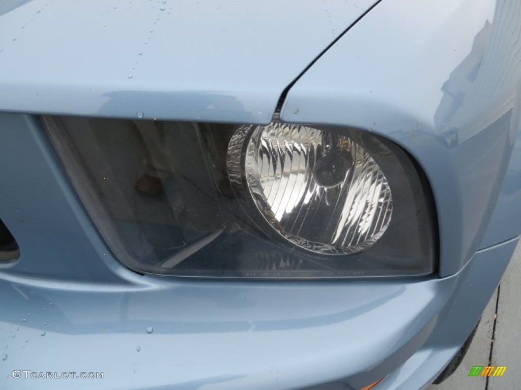 2006 Mustang V6 Premium Coupe - Windveil Blue Metallic / Light Parchment photo #10