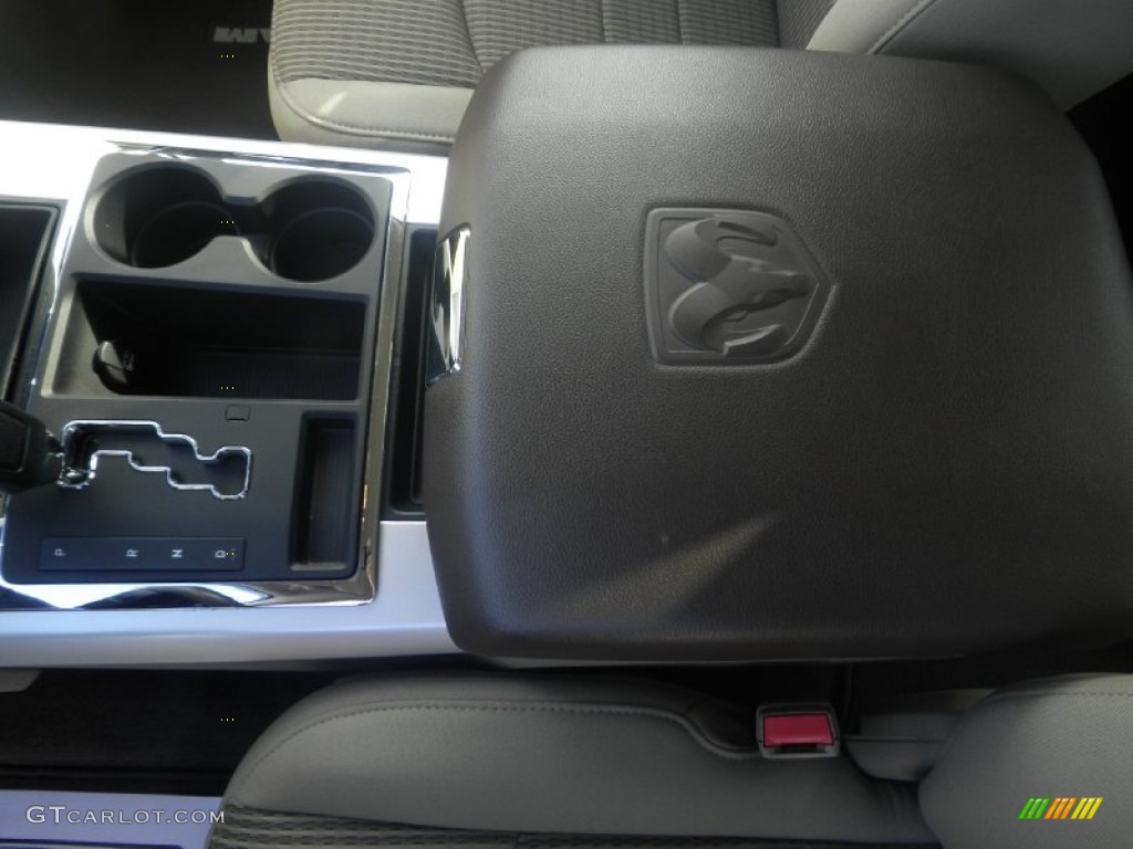 2010 Ram 1500 SLT Crew Cab 4x4 - Cool Vanilla / Dark Slate/Medium Graystone photo #8