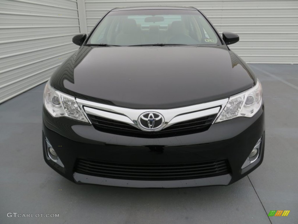 2014 Camry XLE - Attitude Black Metallic / Ivory photo #8