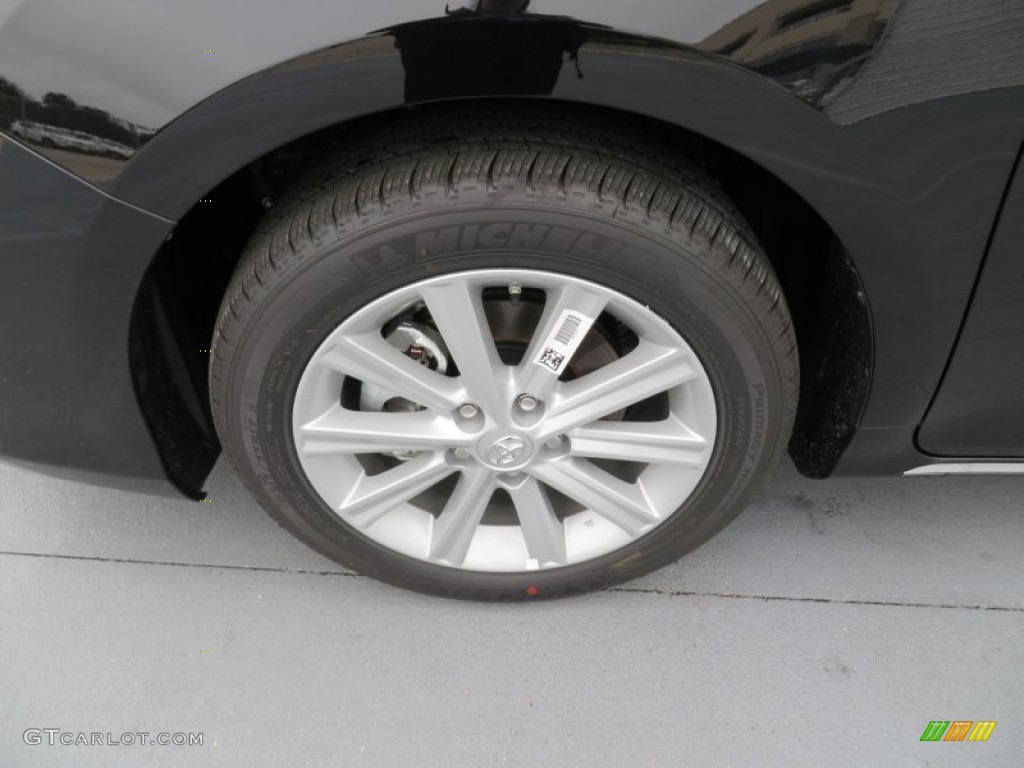 2014 Camry XLE - Attitude Black Metallic / Ivory photo #12