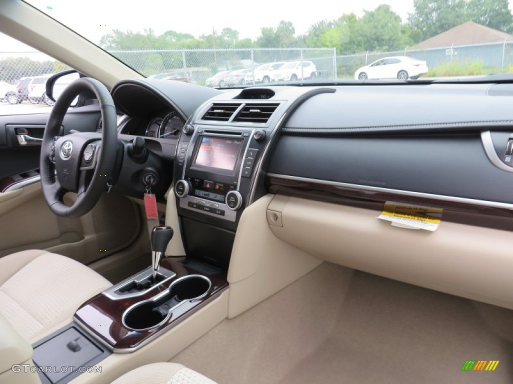 2014 Camry XLE - Attitude Black Metallic / Ivory photo #18