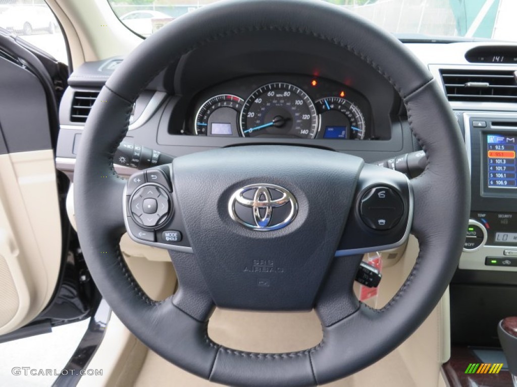 2014 Camry XLE - Attitude Black Metallic / Ivory photo #31