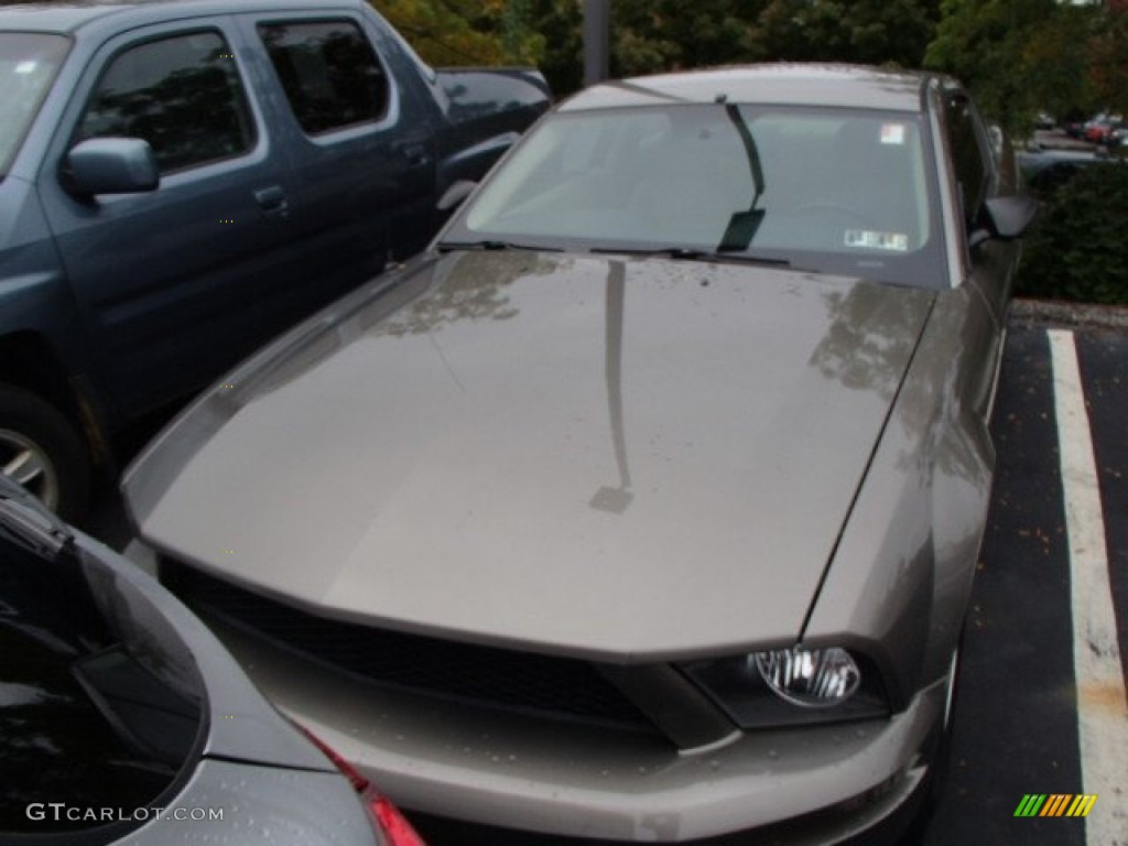 2005 Mustang GT Deluxe Coupe - Mineral Grey Metallic / Medium Parchment photo #2