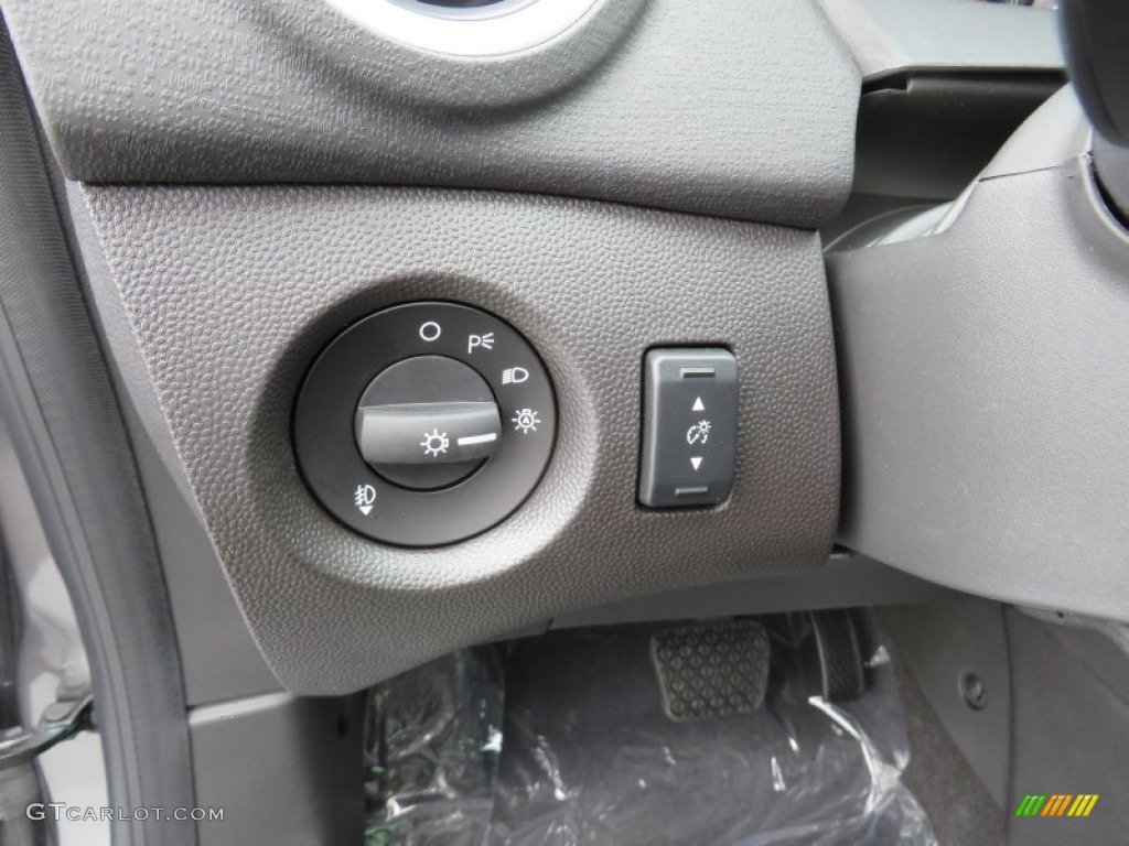 2014 Fiesta SE Hatchback - Storm Gray / Charcoal Black photo #34