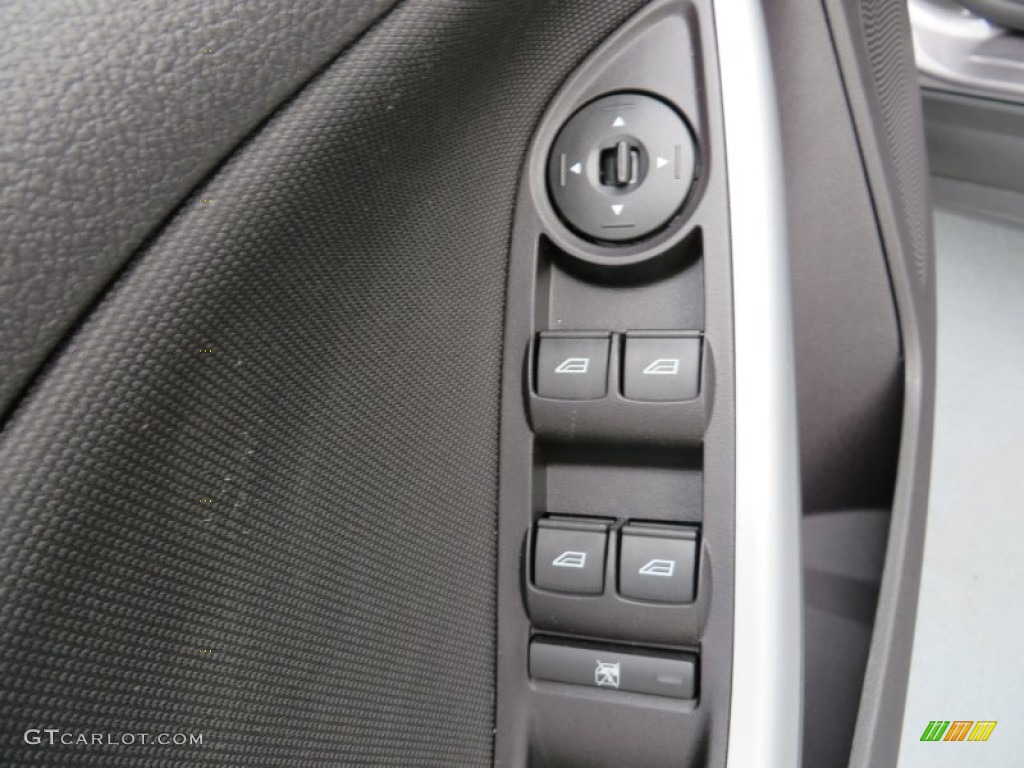 2014 Focus SE Hatchback - Sterling Gray / Charcoal Black photo #24