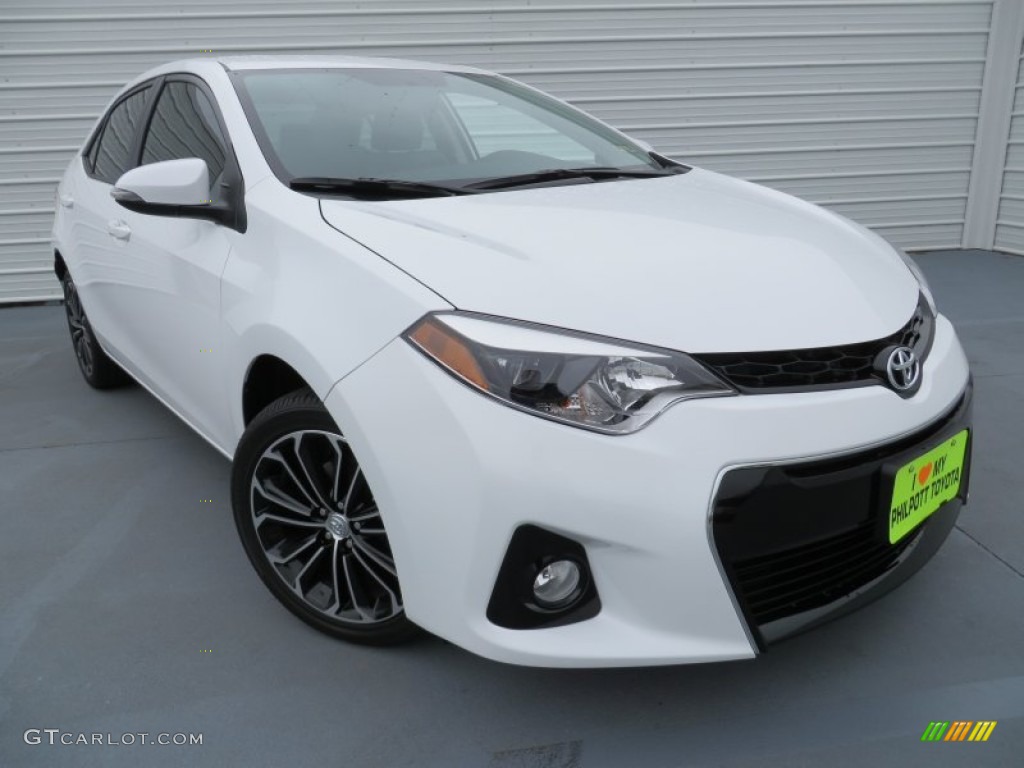 Super White Toyota Corolla