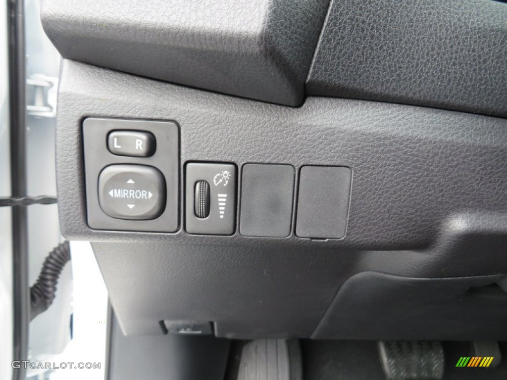 2014 Corolla S - Super White / Amber photo #32