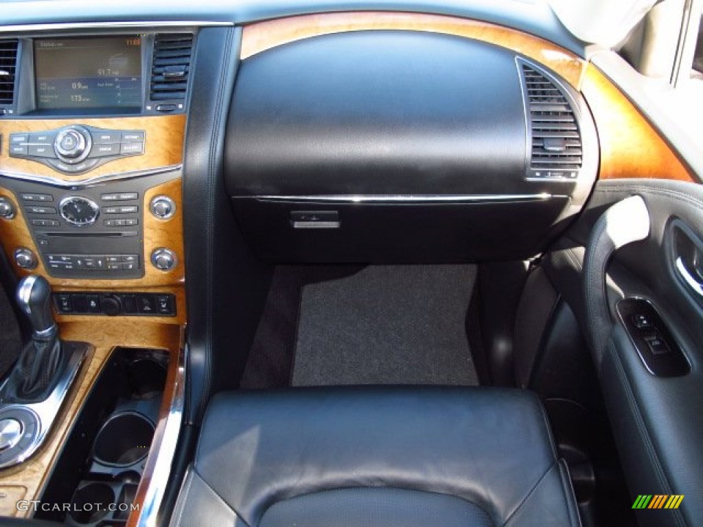 2011 QX 56 - Liquid Platinum / Graphite photo #26