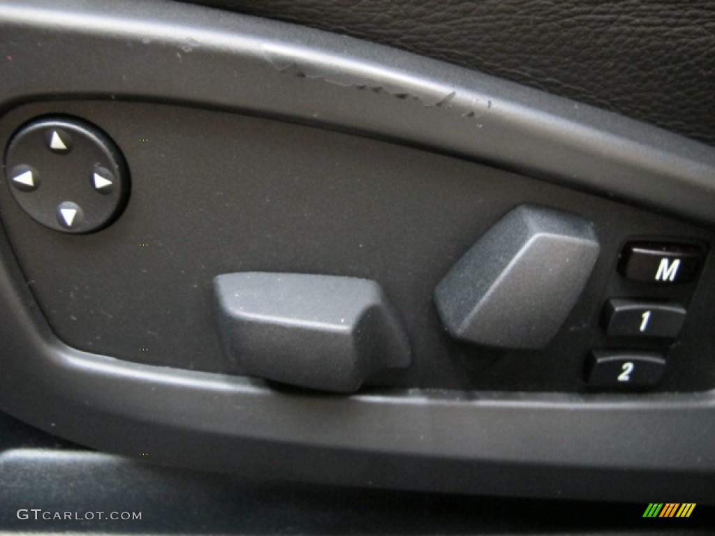 2008 BMW 5 Series 550i Sedan Controls Photos