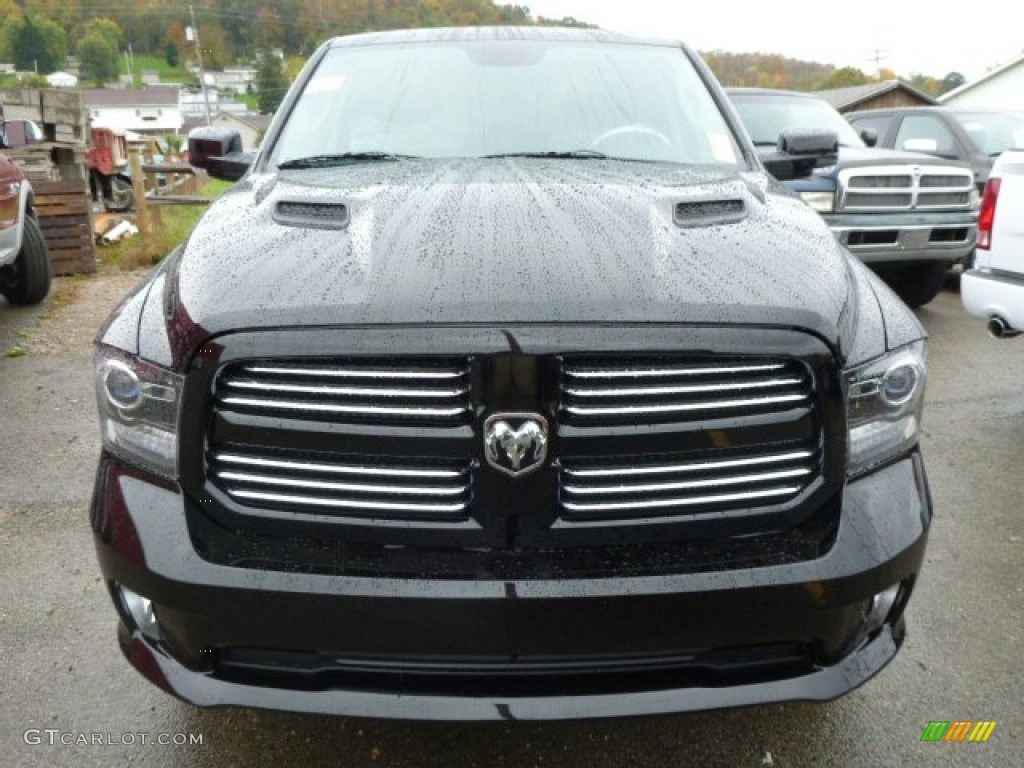 2014 1500 Sport Crew Cab 4x4 - Black / Black photo #8