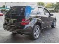 Black - ML 350 4Matic Photo No. 6