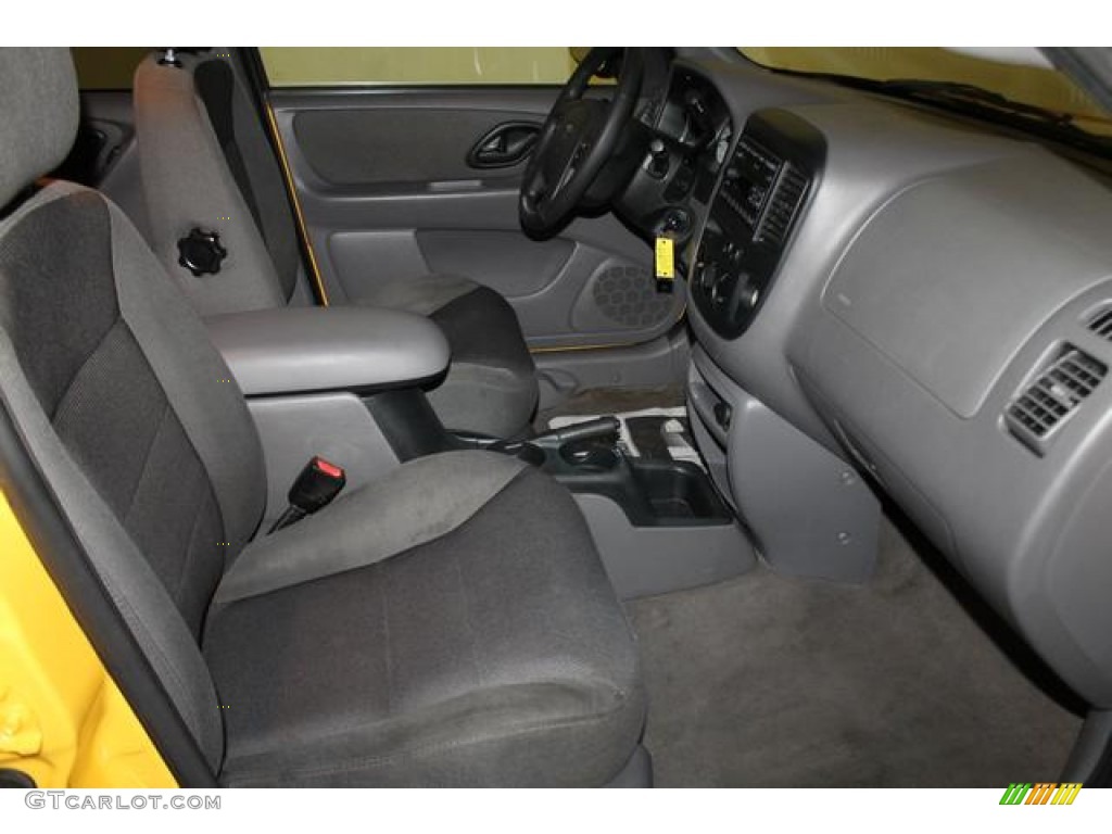 2002 Escape XLT V6 - Chrome Yellow / Medium Graphite photo #27