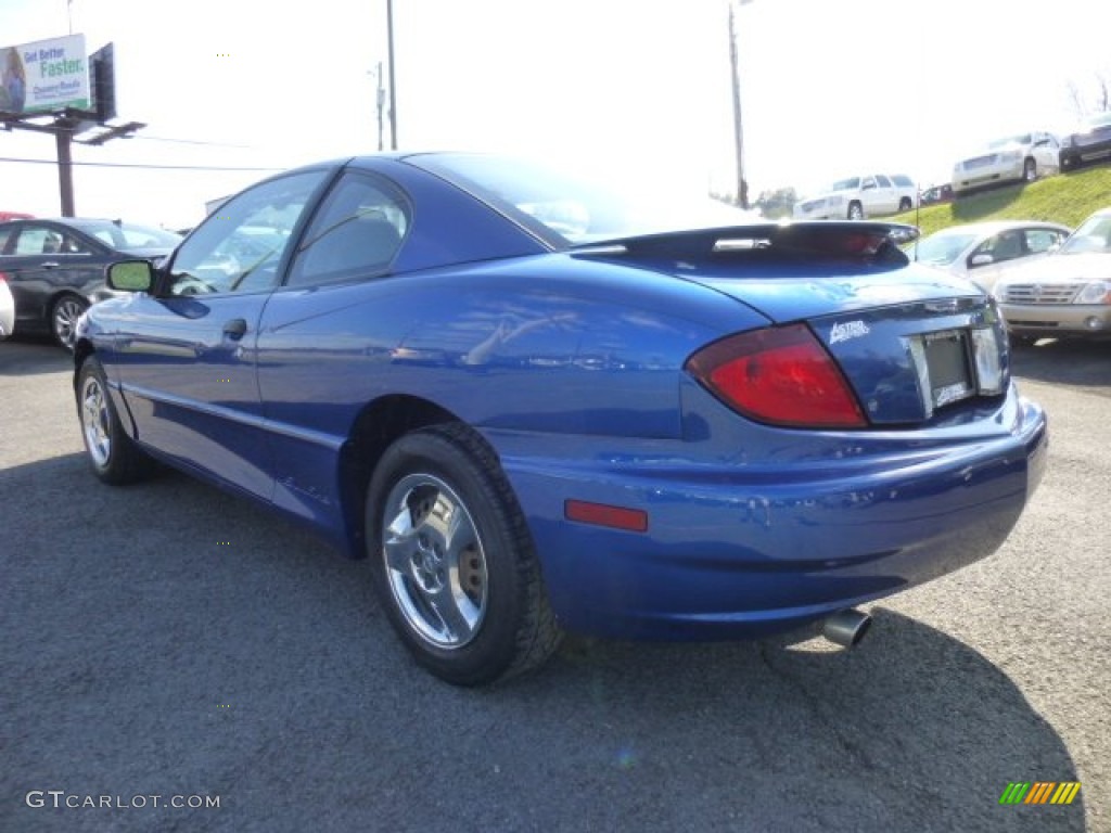 2005 Sunfire Coupe - Electric Blue Metallic / Graphite photo #5