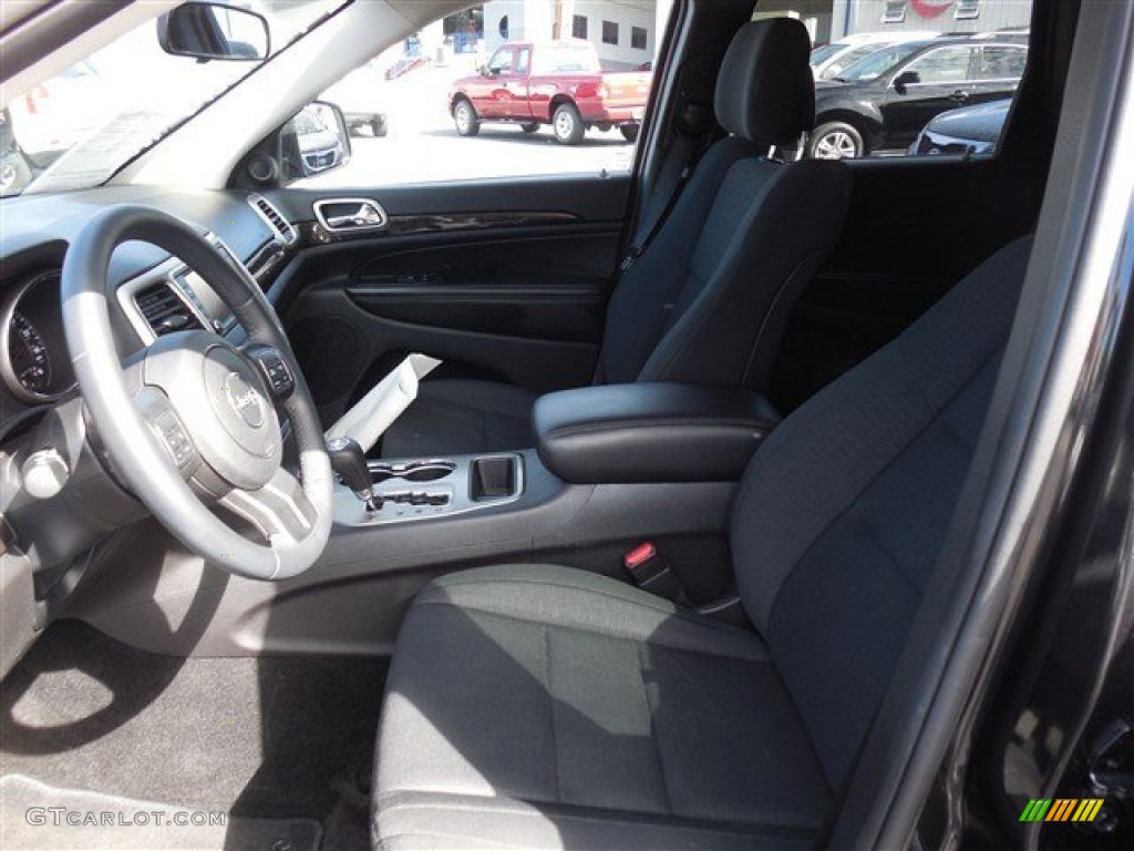 2012 Grand Cherokee Laredo 4x4 - Brilliant Black Crystal Pearl / Black photo #14