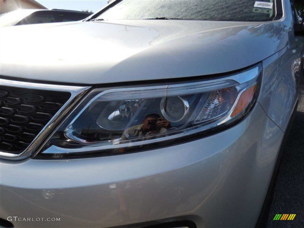 2014 Sorento LX AWD - Bright Silver / Gray photo #4