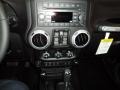 Black - Wrangler Unlimited Sahara 4x4 Photo No. 6