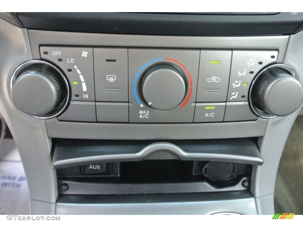 2009 Highlander  - Blizzard White Pearl / Ash photo #14