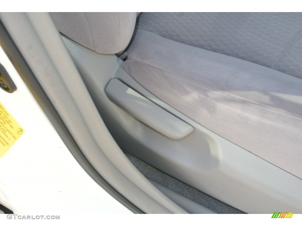 2009 Highlander  - Blizzard White Pearl / Ash photo #20