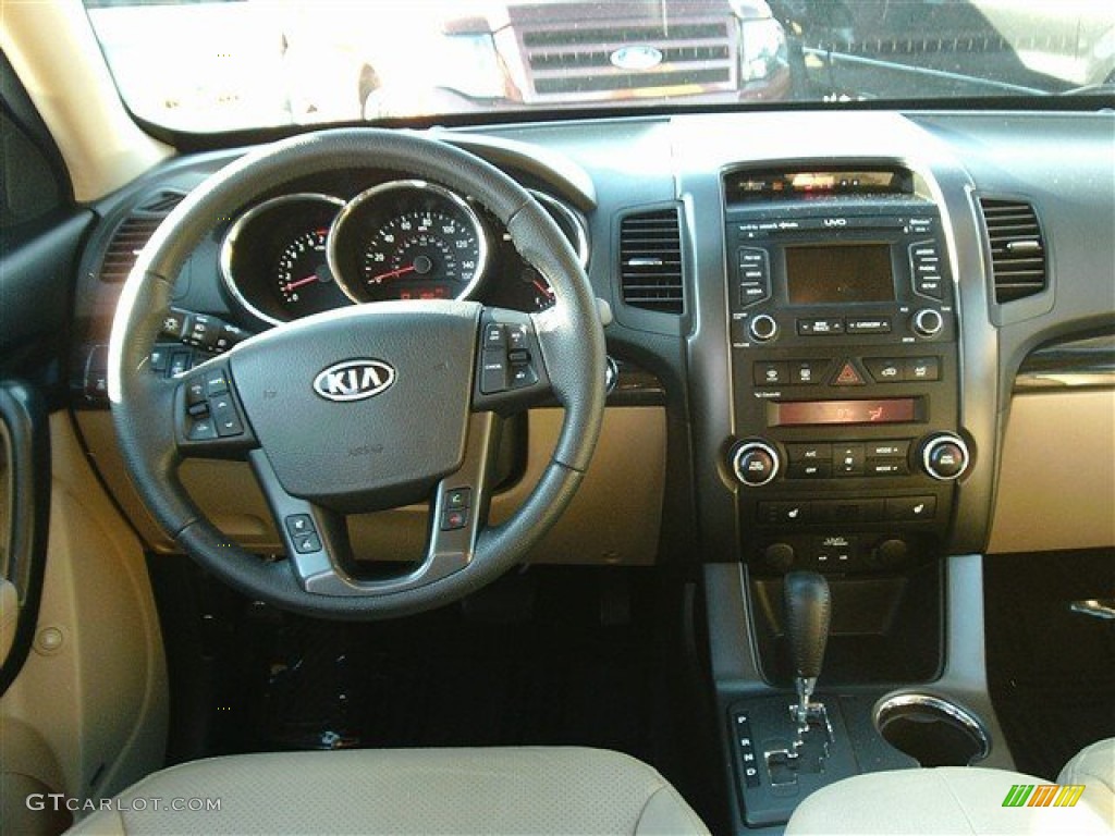 2013 Kia Sorento EX AWD Dashboard Photos