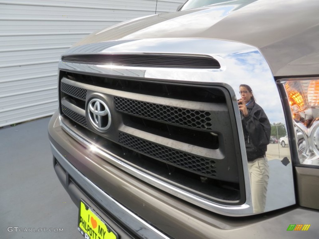 2010 Tundra Double Cab - Pyrite Brown Mica / Graphite Gray photo #12