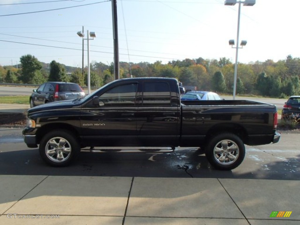 2005 Ram 1500 SLT Quad Cab 4x4 - Black / Dark Slate Gray photo #5