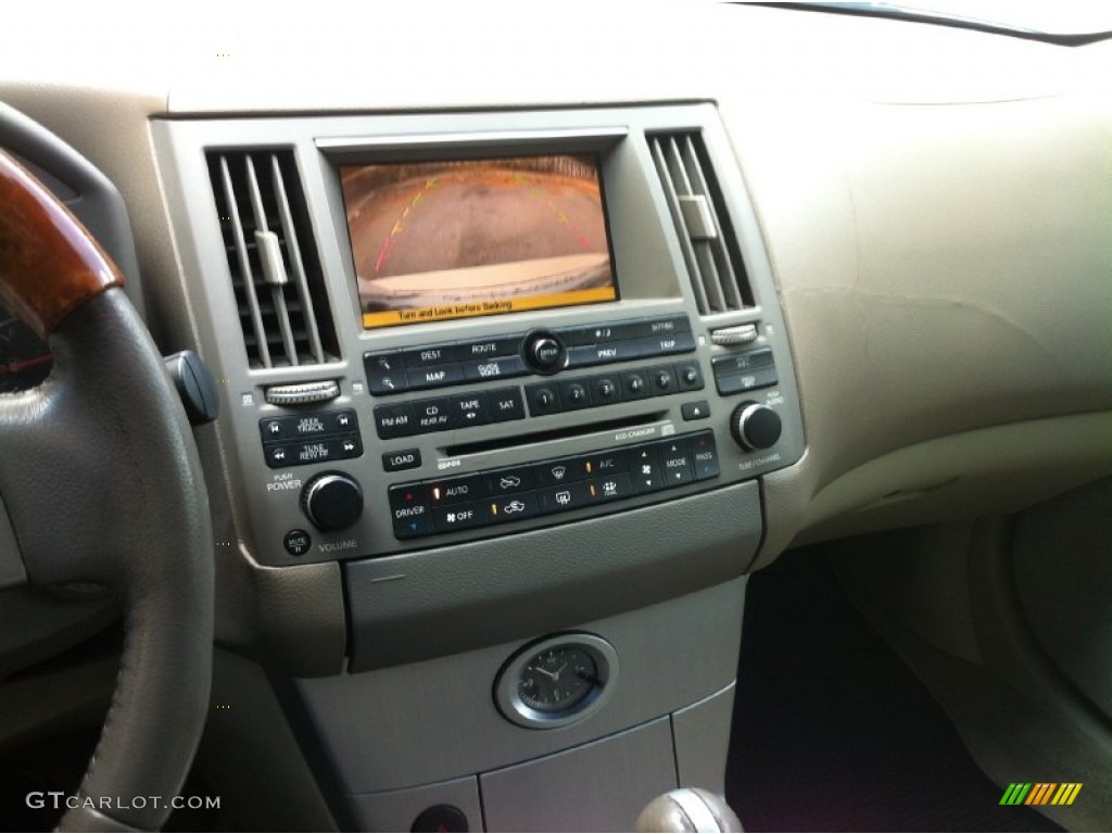 2003 FX 35 AWD - Ivory Pearl White / Willow photo #12