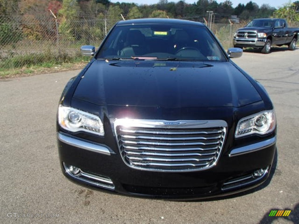 Phantom Black Tri-Coat Pearl 2014 Chrysler 300 C AWD Exterior Photo #87004064