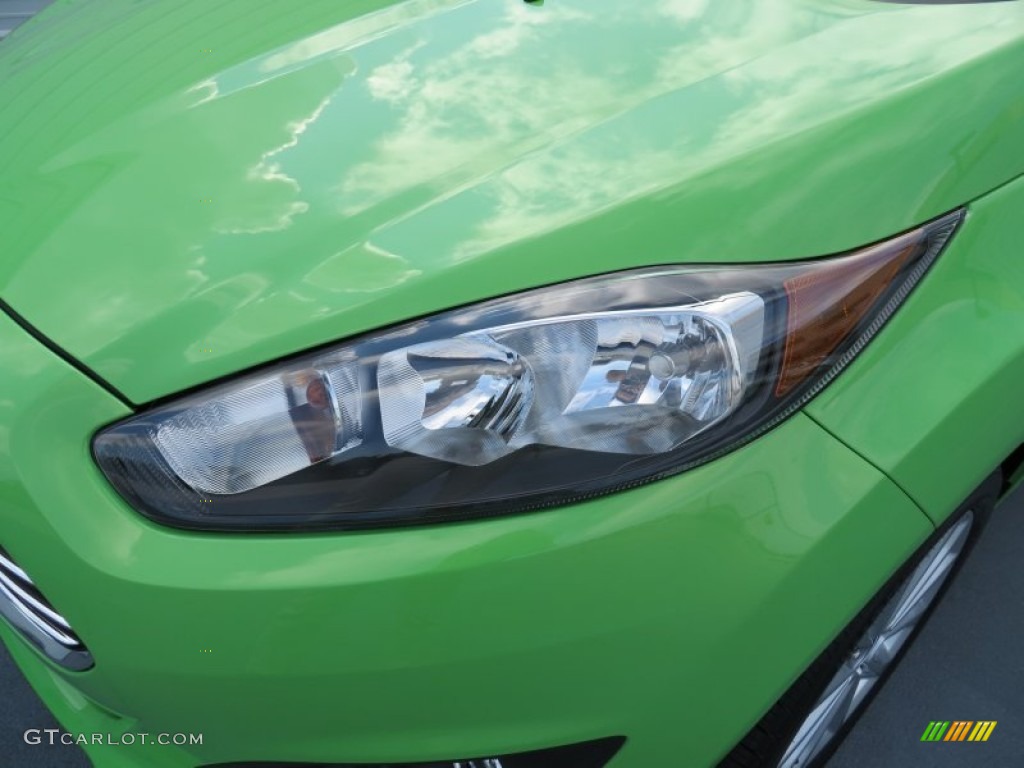 2014 Fiesta SE Hatchback - Green Envy / Charcoal Black photo #9