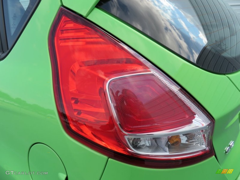 2014 Fiesta SE Hatchback - Green Envy / Charcoal Black photo #14