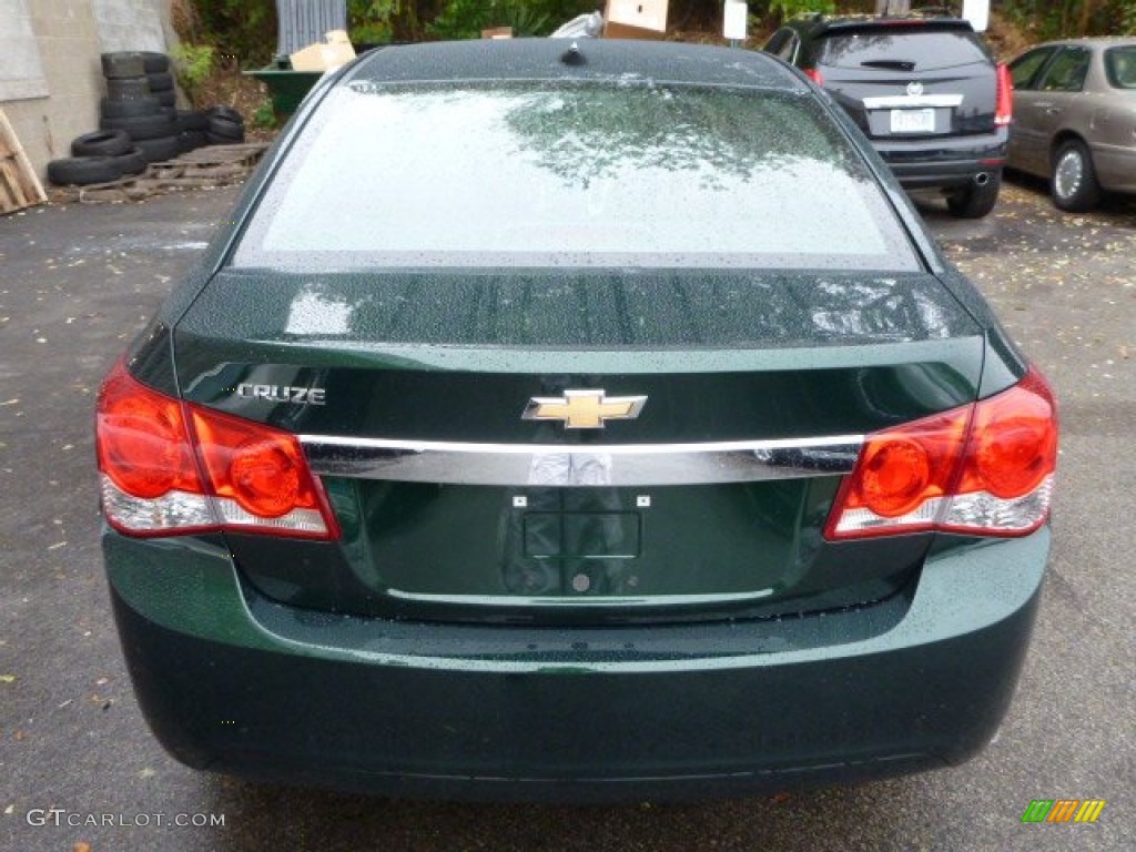 2014 Cruze LS - Rainforest Green Metallic / Jet Black/Medium Titanium photo #4