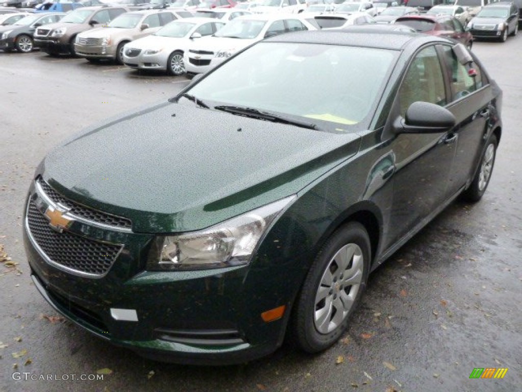 2014 Cruze LS - Rainforest Green Metallic / Jet Black/Medium Titanium photo #7