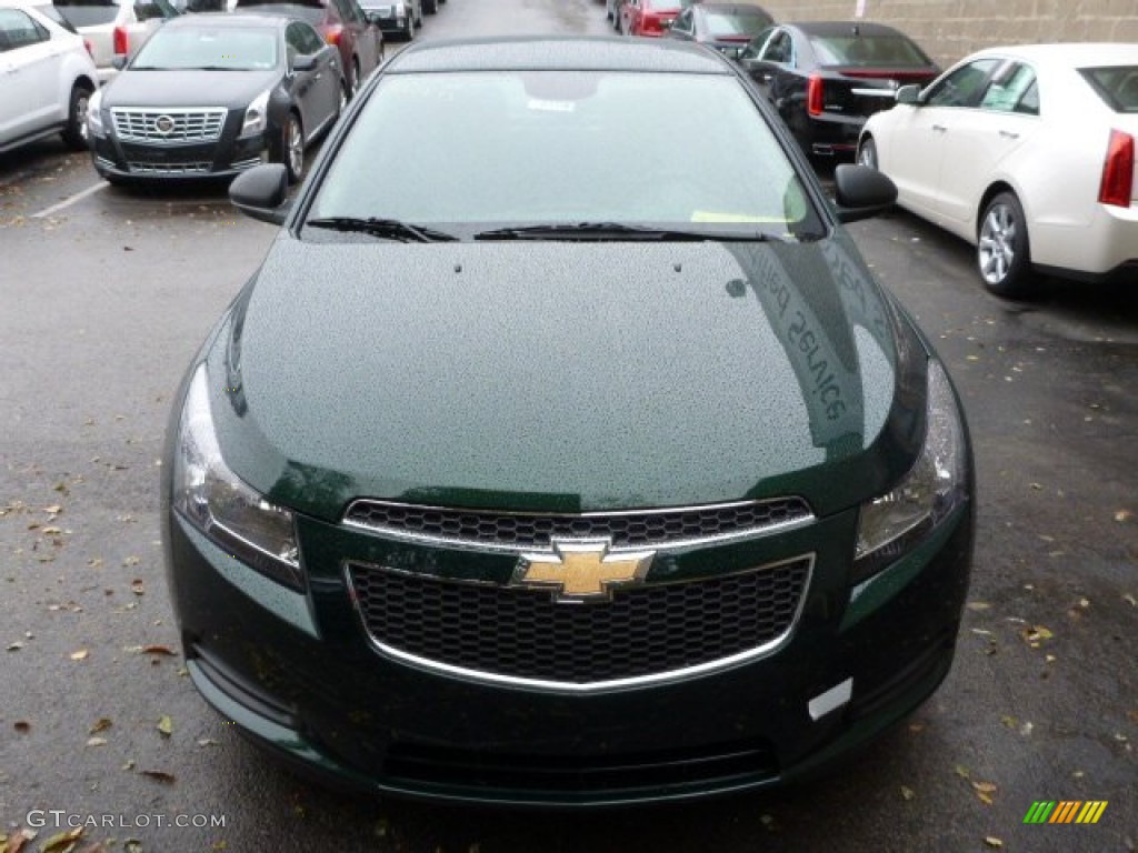 2014 Cruze LS - Rainforest Green Metallic / Jet Black/Medium Titanium photo #8