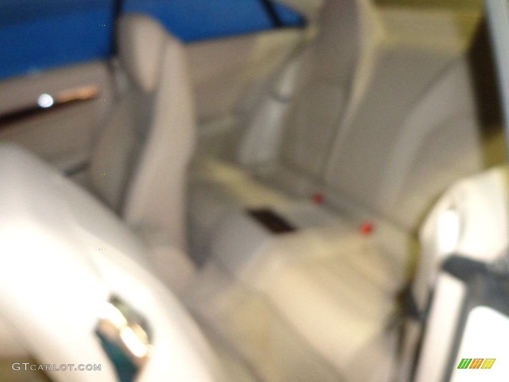 2011 E 350 Coupe - Diamond White Metallic / Almond/Mocha photo #15