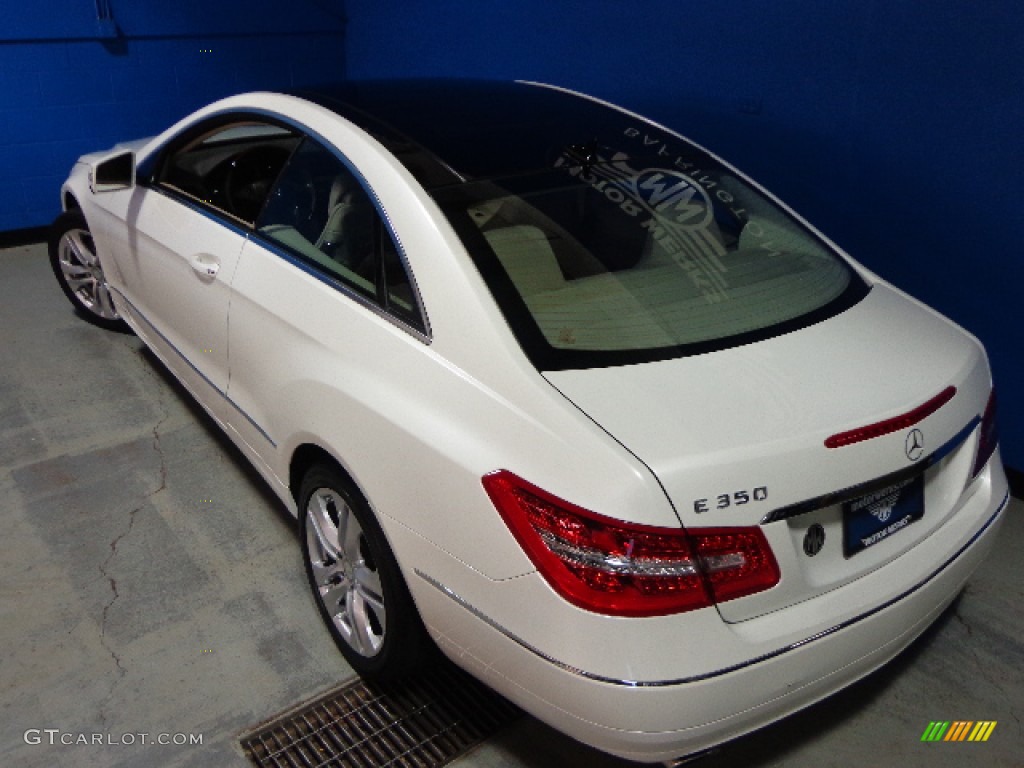 2011 E 350 Coupe - Diamond White Metallic / Almond/Mocha photo #18