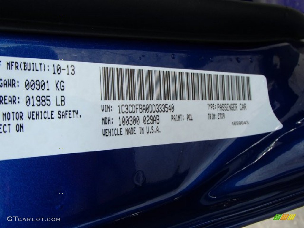 2013 Dart SXT - Blue Streak Pearl Coat / Black photo #20