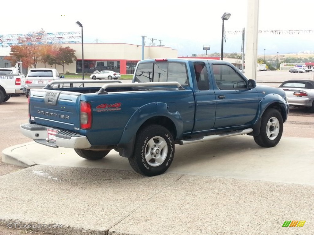 2001 Frontier SE V6 King Cab 4x4 - Just Blue Metallic / Gray photo #10