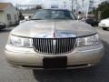 Light Parchment Gold Metallic - Town Car Executive Photo No. 9