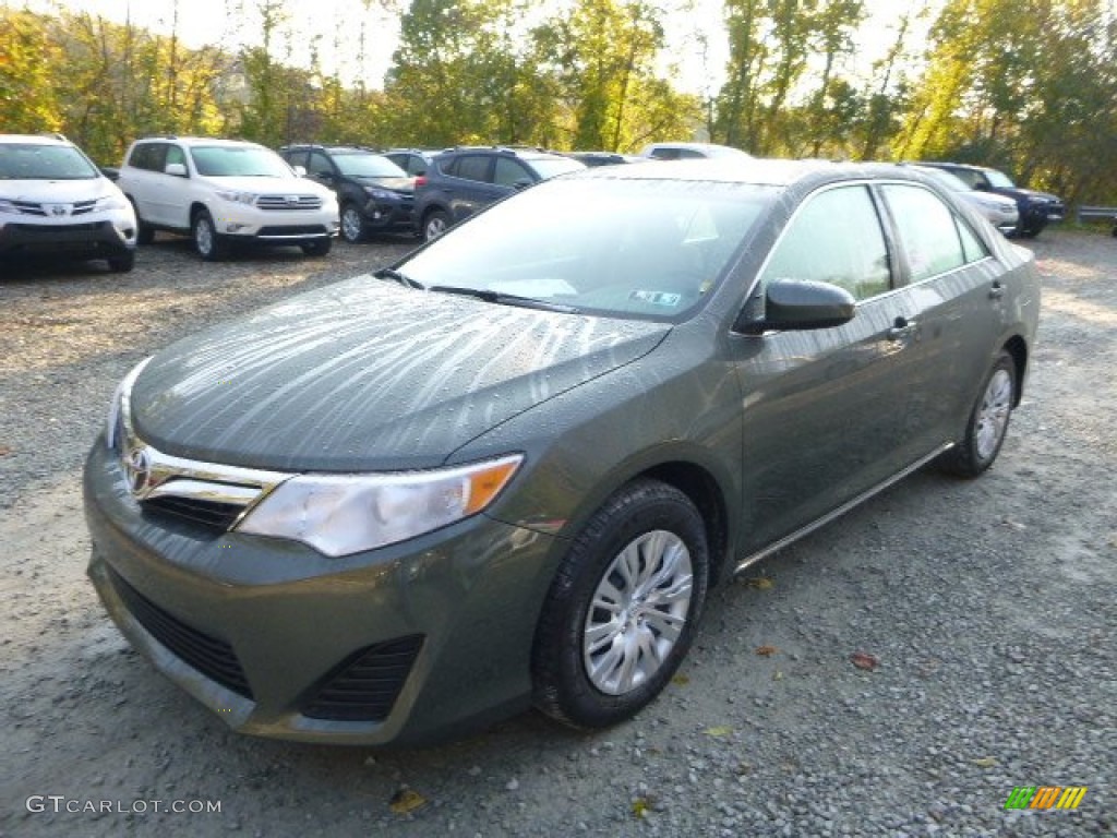Cypress Pearl 2014 Toyota Camry LE Exterior Photo #87019895