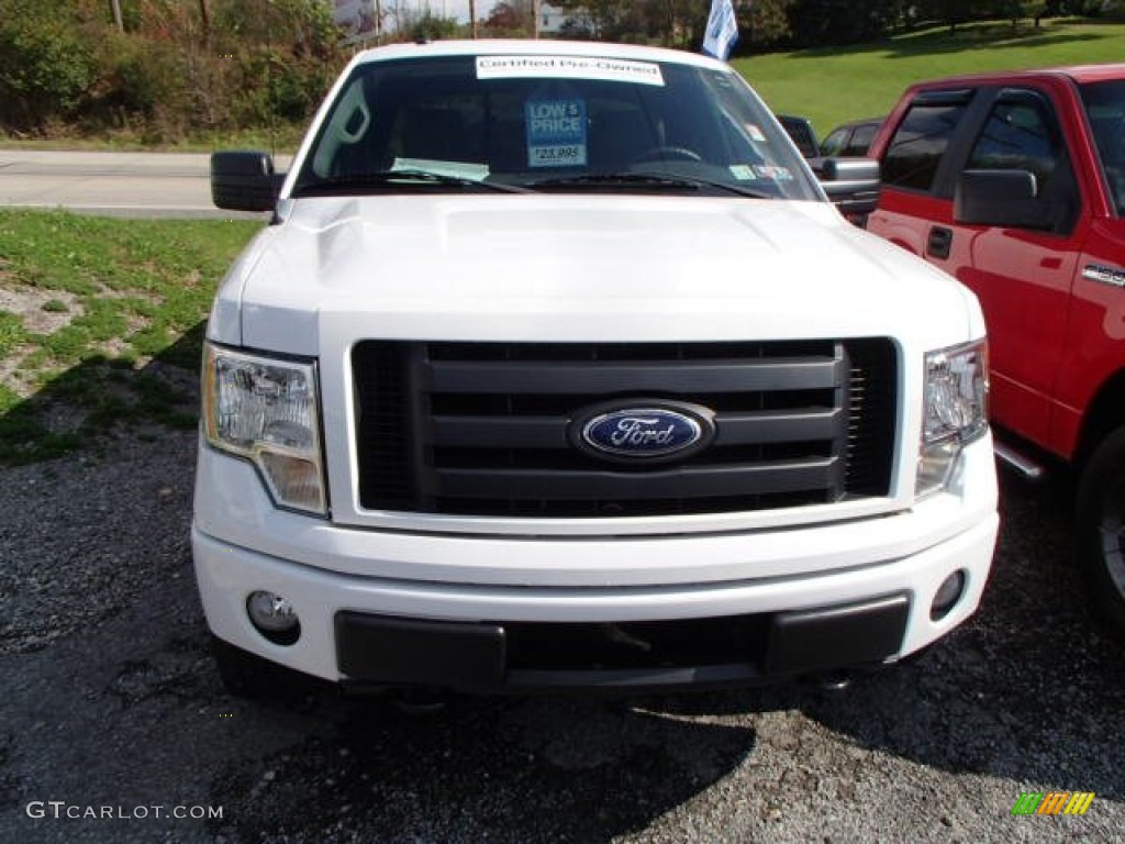 2010 F150 STX SuperCab 4x4 - Oxford White / Medium Stone photo #2