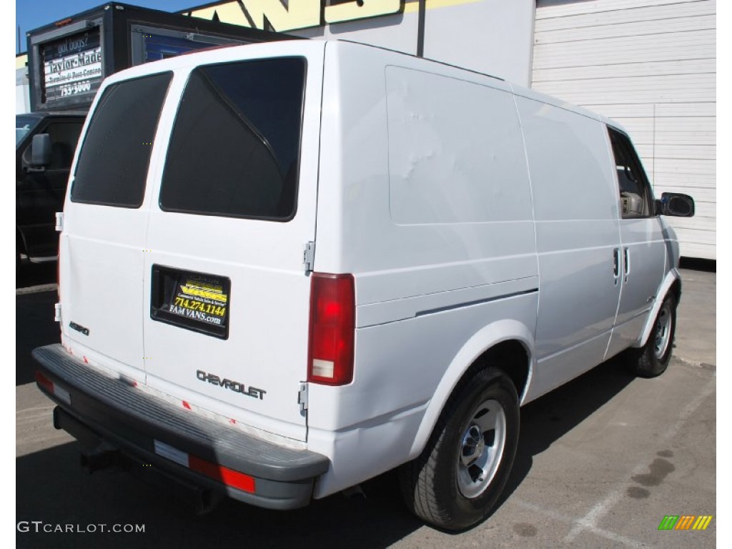 2001 Astro Commercial Van - Ivory White / Pewter photo #3