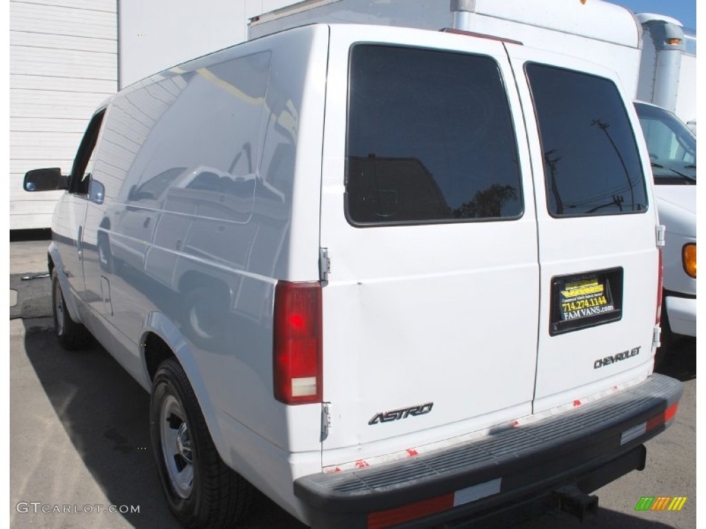 2001 Astro Commercial Van - Ivory White / Pewter photo #5