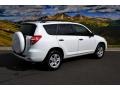 Super White - RAV4 I4 4WD Photo No. 3