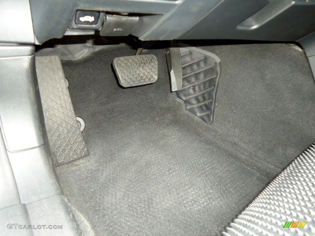 2004 RX-8 Sport - Sunlight Silver Metallic / Black photo #47