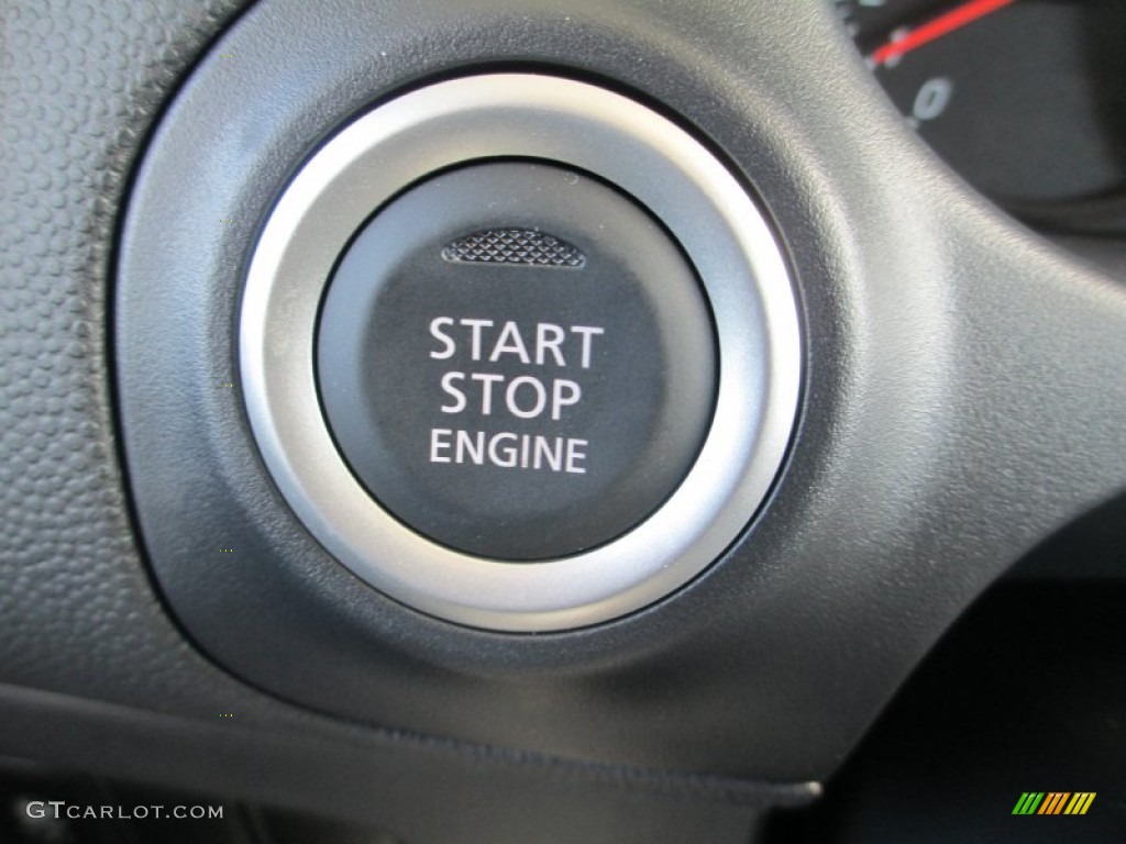 2014 Mitsubishi Mirage ES Controls Photo #87026504