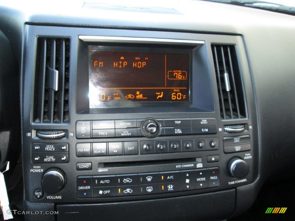 2003 FX 35 AWD - Laser Red / Graphite Black photo #20