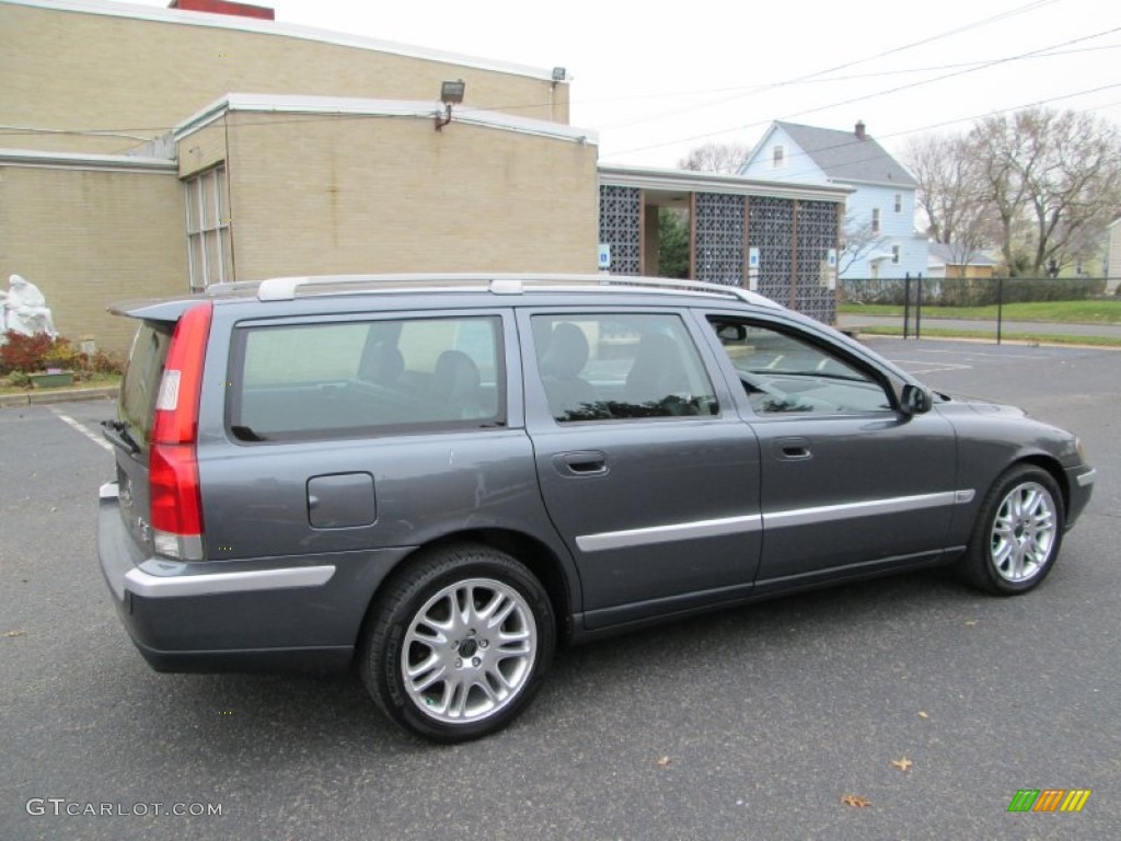 2004 V70 2.5T - Titanium Gray Metallic / Graphite photo #8