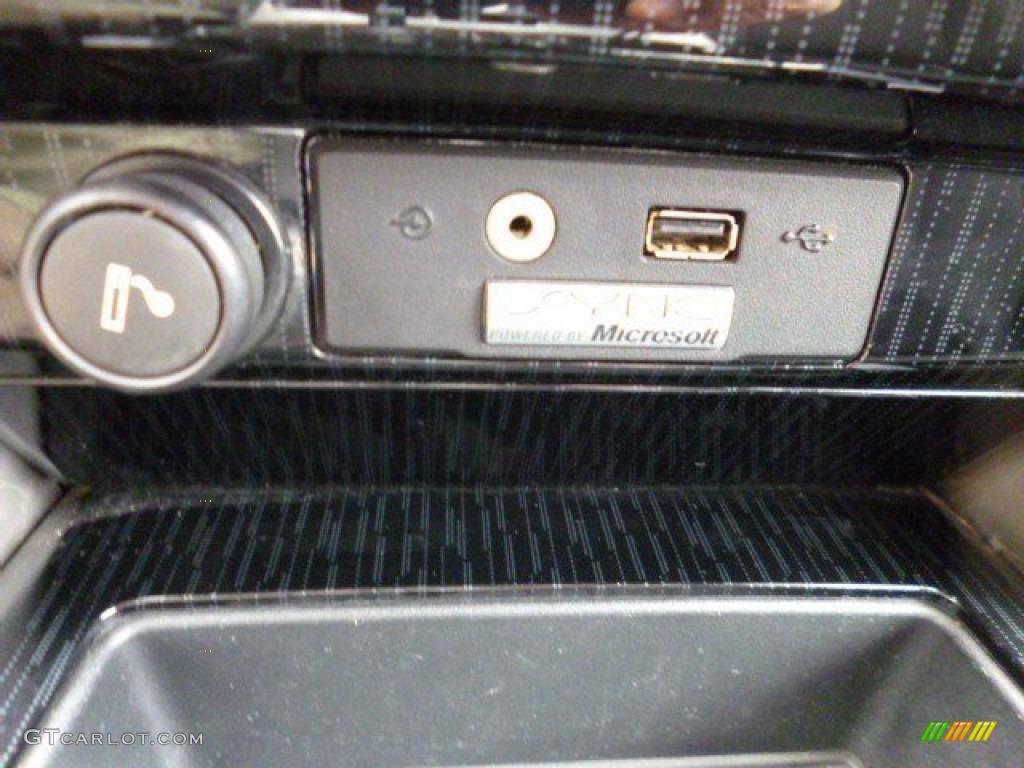 2010 F150 FX2 SuperCab - Tuxedo Black / Medium Stone photo #22